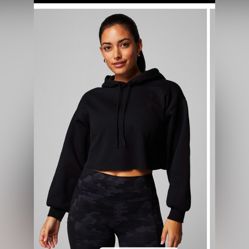 Cozy Fleece Cropped Hoodie Original Price $75
Brand New- Never Used